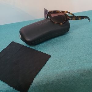 CHANEL Tortoiseshell Sunglasses